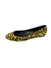 Load image into Gallery viewer, ballet flats in size 40