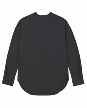 Load image into Gallery viewer, shirt in size XL
