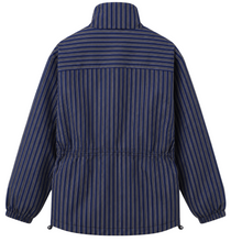 Load image into Gallery viewer, raincoat in size 48
