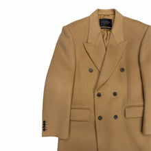 Load image into Gallery viewer, coat in size 46
