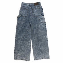 Load image into Gallery viewer, jeans in size 36

