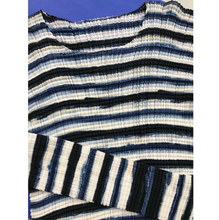 Load image into Gallery viewer, top in size M
