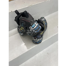 Load image into Gallery viewer, sneakers in size 44
