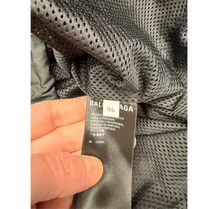 Load image into Gallery viewer, parka in size 46

