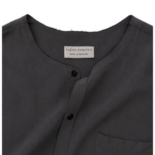 Load image into Gallery viewer, shirt in size XL
