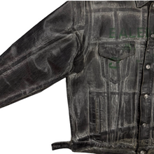 Load image into Gallery viewer, denim jacket in size 44
