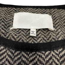 Load image into Gallery viewer, pullover in size M
