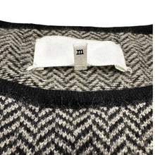Load image into Gallery viewer, pullover in size M
