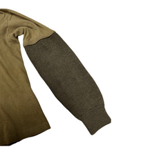 Load image into Gallery viewer, pullover in size S
