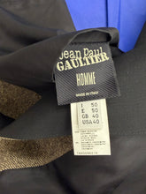 Load image into Gallery viewer, blazer in size 52
