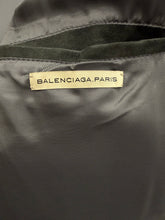 Load image into Gallery viewer, jacket in size M
