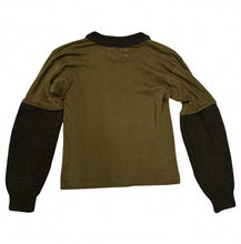 Load image into Gallery viewer, pullover in size S

