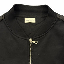 Load image into Gallery viewer, bomber jacket in size M
