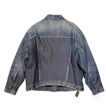 Load image into Gallery viewer, leather jacket in size L
