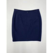 Load image into Gallery viewer, skirt in size S
