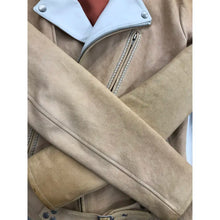 Load image into Gallery viewer, leather jacket in size 48 IT
