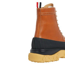 Load image into Gallery viewer, leather boots in size 42 EU
