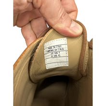 Load image into Gallery viewer, leather boots in size 42 EU
