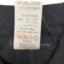 Load image into Gallery viewer, jacket in size M
