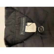 Load image into Gallery viewer, jacket in size M
