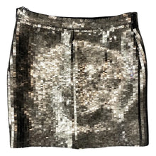 Load image into Gallery viewer, mini skirt in size 36 FR
