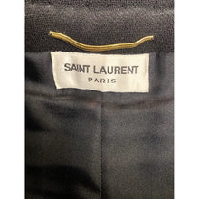 Load image into Gallery viewer, mini skirt in size 36 FR
