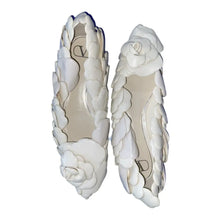 Load image into Gallery viewer, white leather petals ballerinas in size 40
