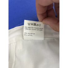 Load image into Gallery viewer, shorts in size 48 FR
